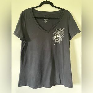 Torrid Tattoo Flash Skull Rose V-Neck Tee Black 1X